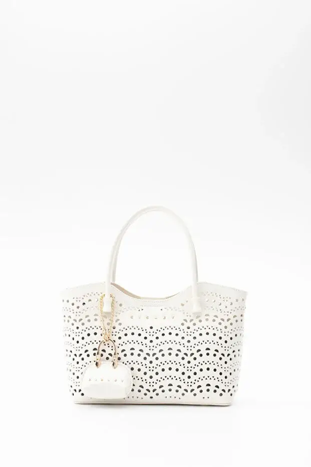 sisley-389-canta-beyaz.webp