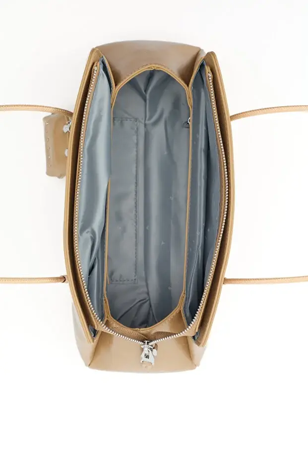 sisley-406-canta-camel-4.webp