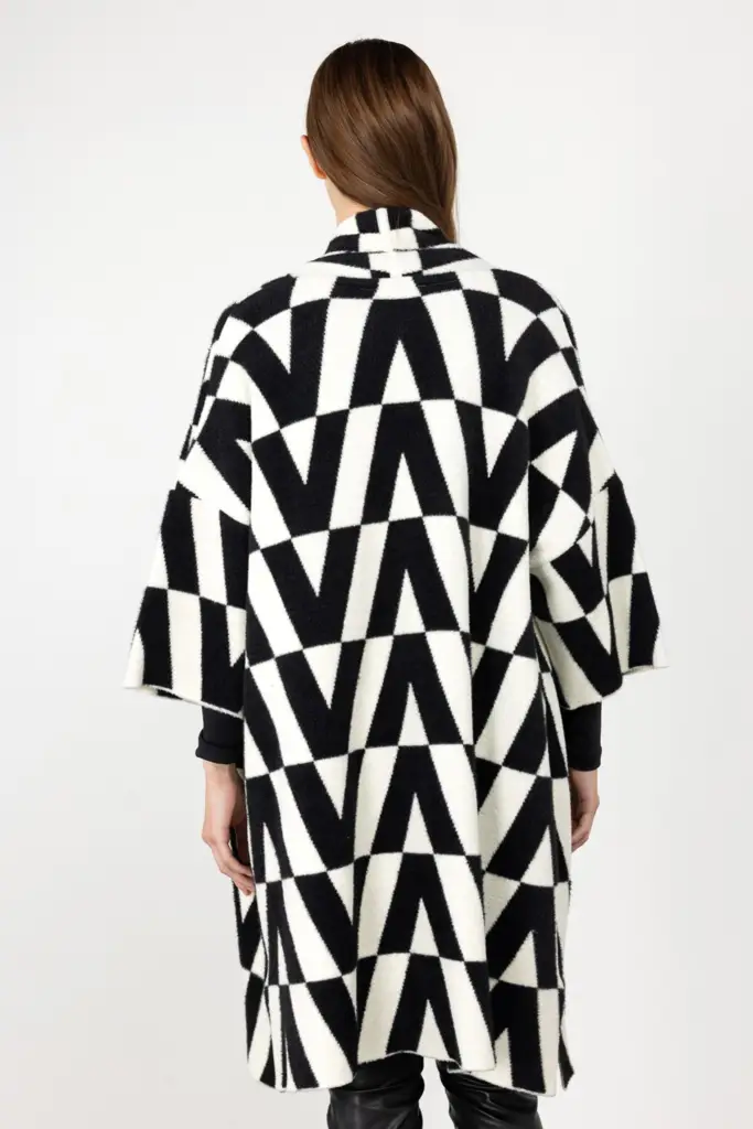 ON HIRKA 23943