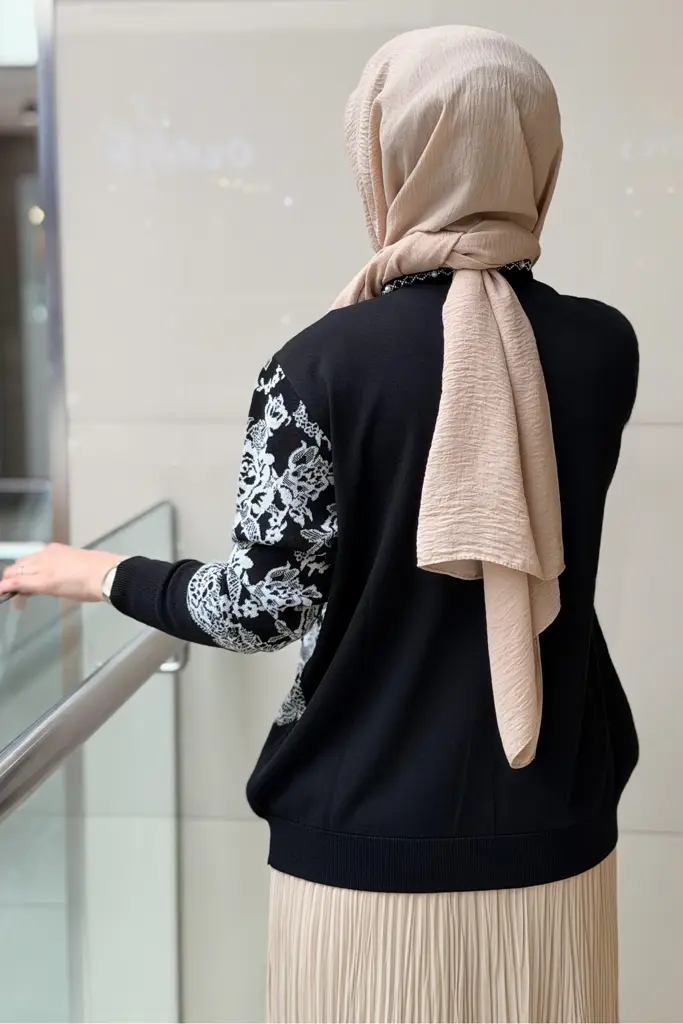 Ghisa İnci Düğmeli Gül Desenli Triko Hırka 3418