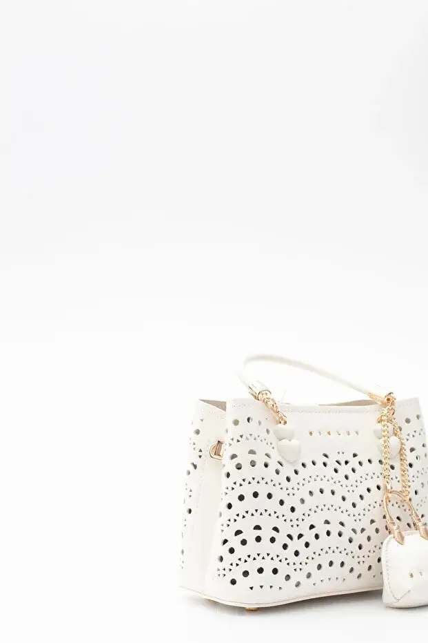 sisley-390-canta-beyaz-3.webp